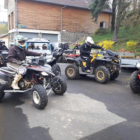 Bed and Breakfast Le Grand Val Lavastrie Esterno foto