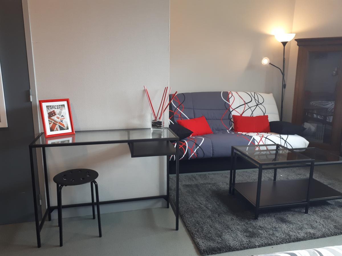Bed and Breakfast Le Grand Val Lavastrie Esterno foto