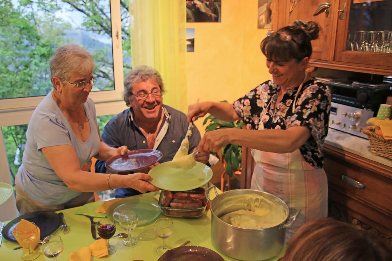 Bed and Breakfast Le Grand Val Lavastrie Esterno foto