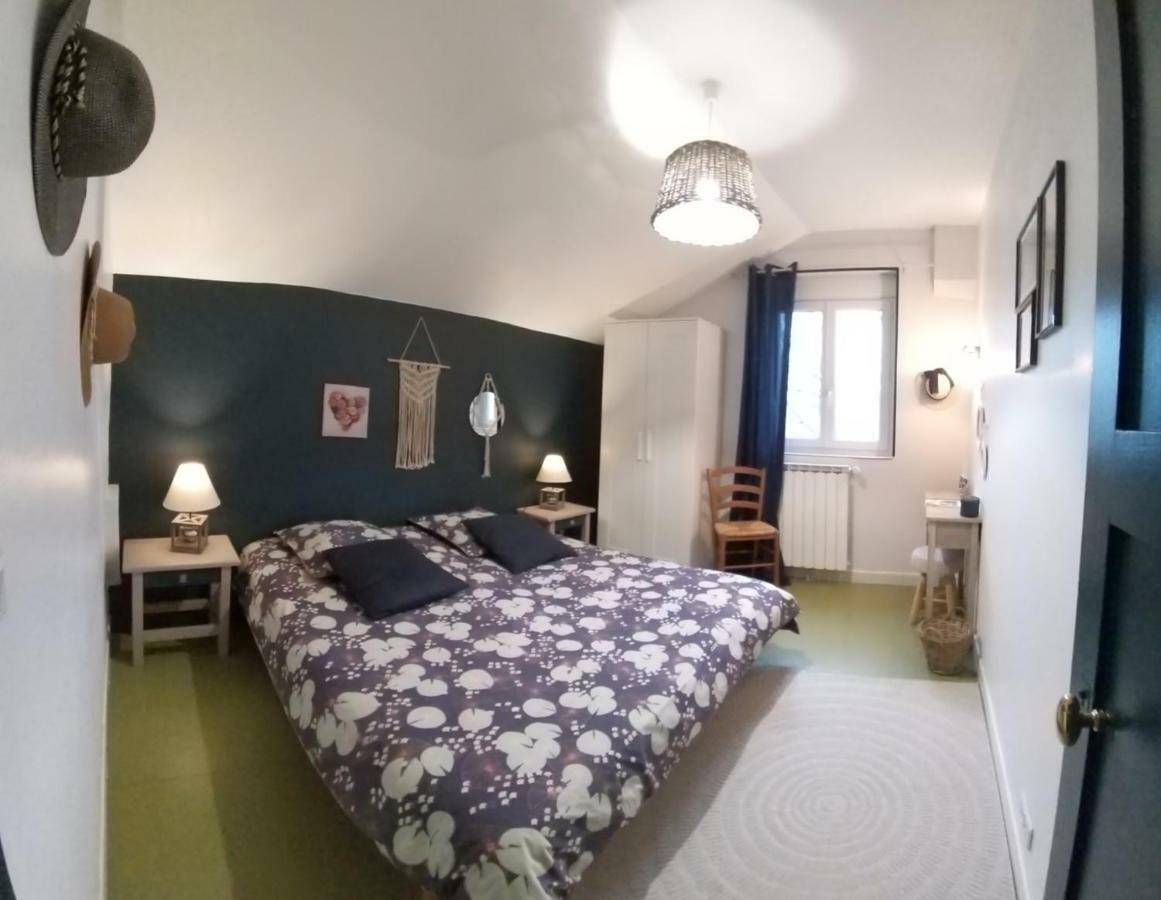 Bed and Breakfast Le Grand Val Lavastrie Esterno foto