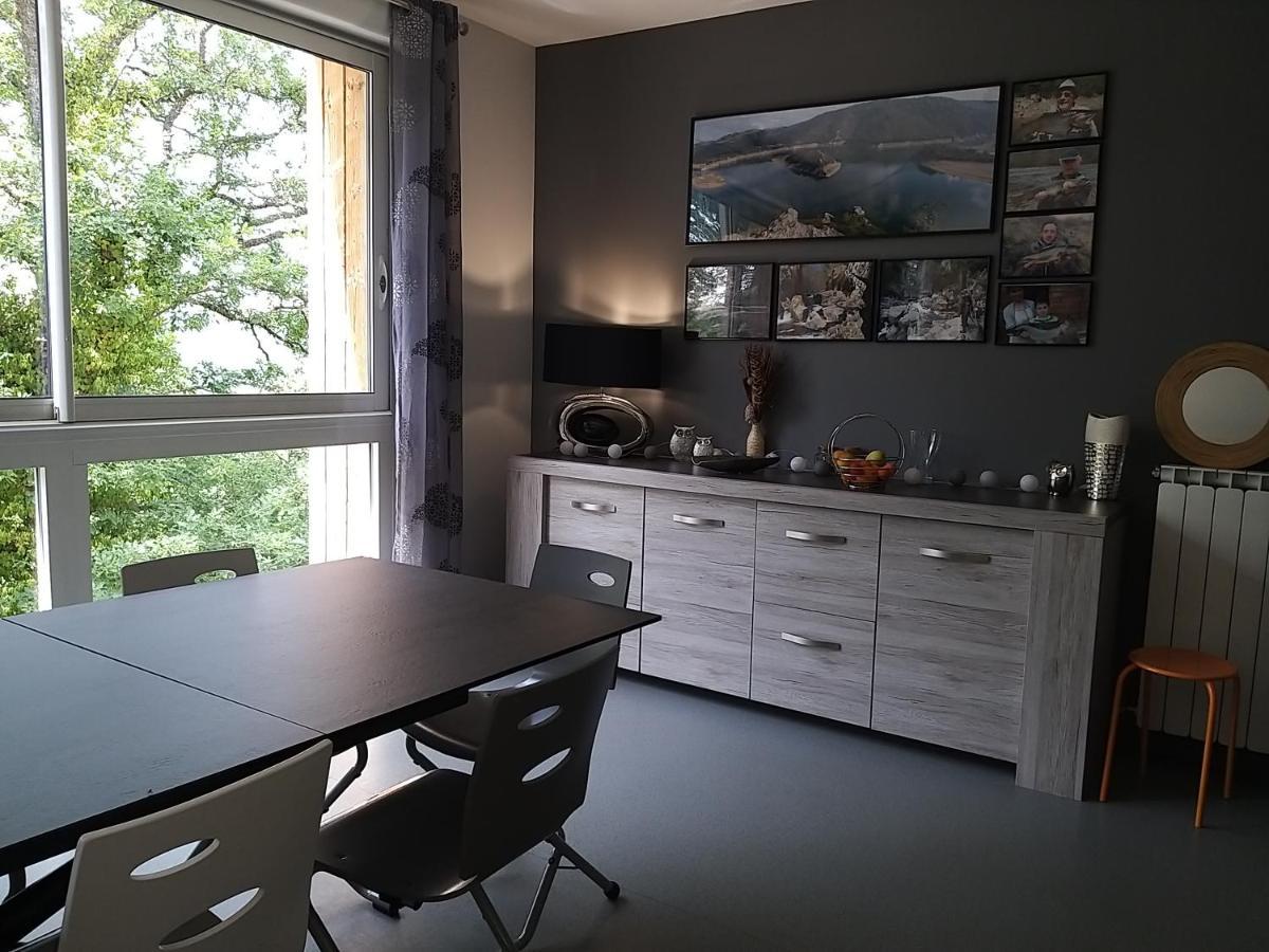Bed and Breakfast Le Grand Val Lavastrie Esterno foto