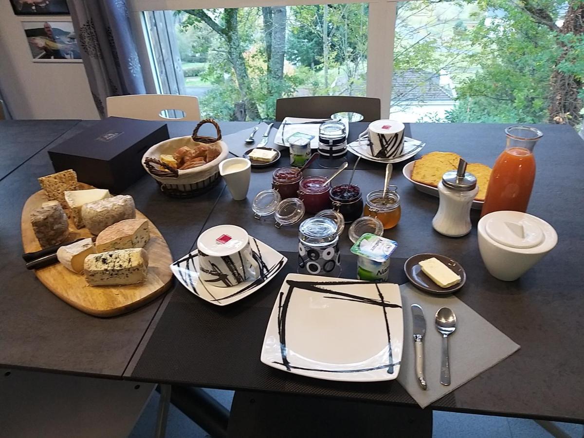 Bed and Breakfast Le Grand Val Lavastrie Esterno foto