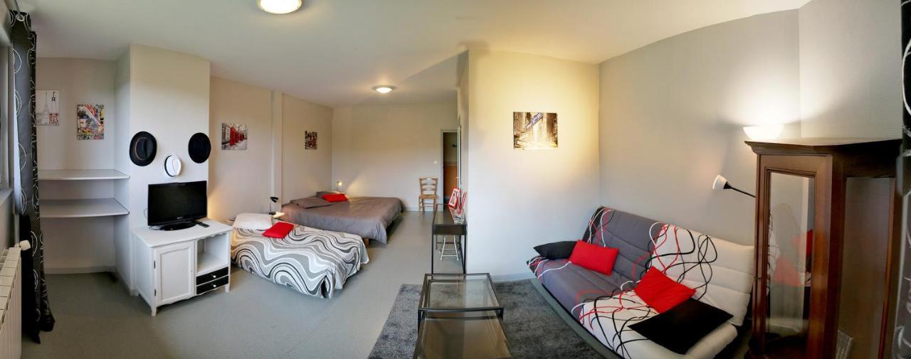 Bed and Breakfast Le Grand Val Lavastrie Esterno foto