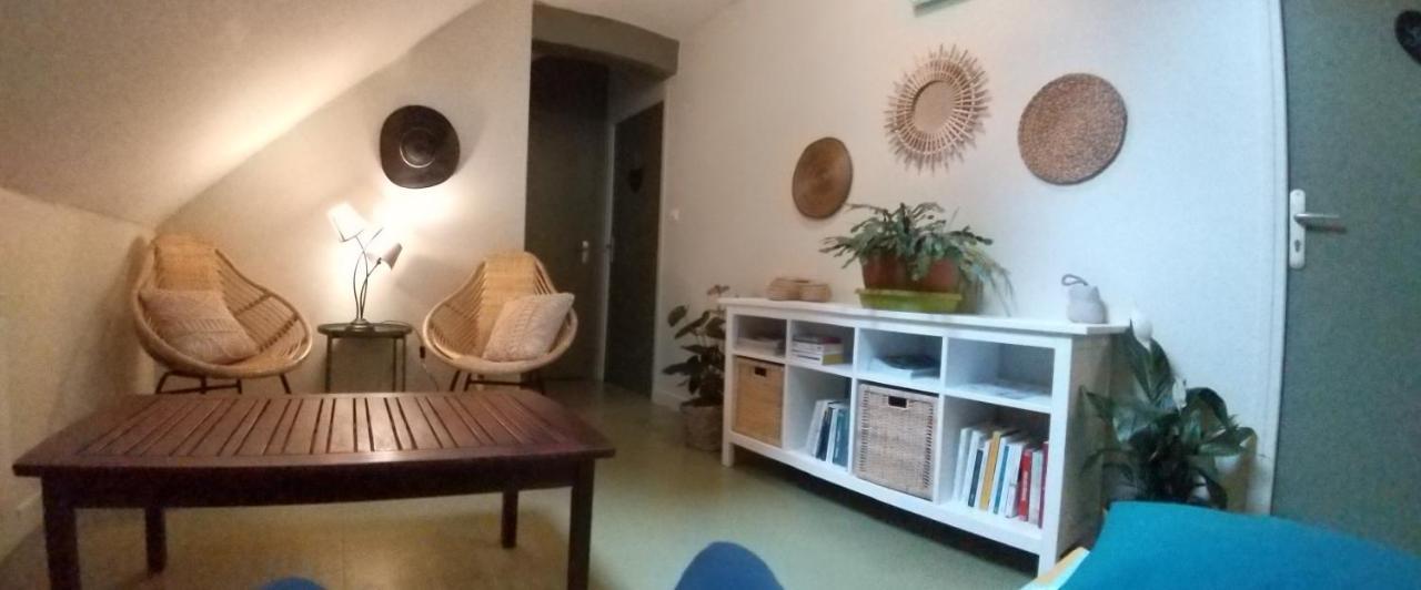 Bed and Breakfast Le Grand Val Lavastrie Esterno foto